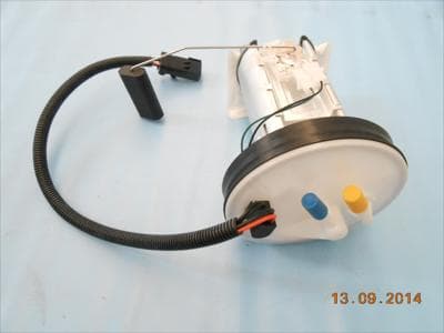 Jeep Grand Cherokee Fuel Pump+Gauge 4.7 V8 99-05. image 1