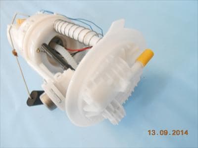 Jeep Grand Cherokee Fuel Pump+Gauge 4.7/5.7/6.0 06-10. image 1