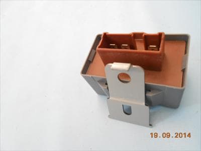 Honda Ballade Sr4 Fuel Pump Relay/7P 92-95. image 1
