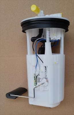 Hyundai Accent Fuel Pump+Gauge 1.5 00-05. image 1