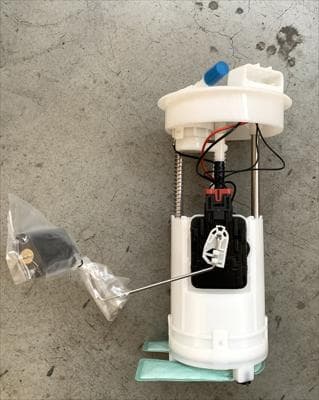 Opel Corsa C Fuel Pump+Gauge 1.4/1.6 Hbk/Sd/Ldv 02-06 / Utility. image 1