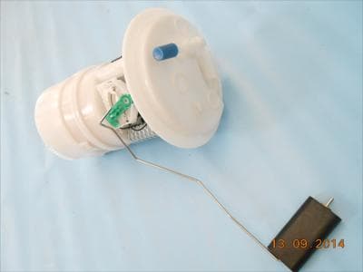 Peugeot 307 Fuel Pump+Gauge 1.6/2.0 5D 02-07 / C4 Mk1. image 1